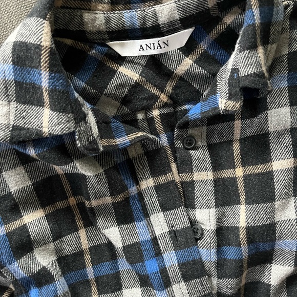ANIAN Women's Blue and Black Plaid Shirt - Picture 3 of 5